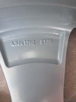 NOVÁ 215/65 R17 zimní originál Alu sada Škoda Kodiaq - 10