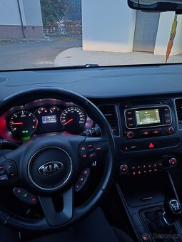 Kia Carens, 1.7crdi. 7-mist. Manual - 10