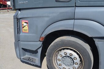 MERCEDES BENZ ACTROS_tahač návěsů - 10