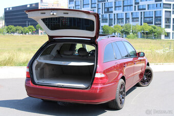 Mercedes-Benz E 240i V6 / Classic / 130 kW / Automat / Tažné - 10