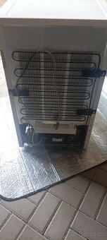 Nová lednice ECG - 10