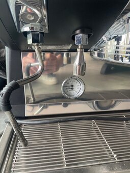 Top Kávovar Nuova Simonelli Appia Life 2 GR+paky - 10