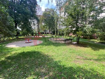 Prodej bytu 2+1, 58 m2 + sklep 4,5 m2, Bajkalská ulice, Prah - 10