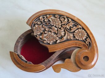 Šperkovnice , skříňka , tajná schránka - řezba dřevo - 10