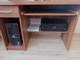 Volně stojící nábytek do obývacího pokoje - 10