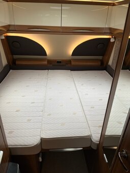 Hledám výměnu za vestavbu: Luxusní karavan Hymer Eriba Nova - 10