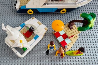 LEGO Creator 3v1 - 31083 - Dobrodružná plavba - 10