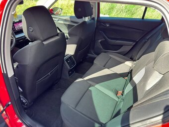 ŠKODA OCTAVIA IV combi 2.0 TDI, 1. majitel, servis jen Škoda - 10