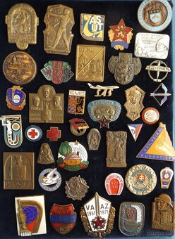 odznaky - různé druhy - 10