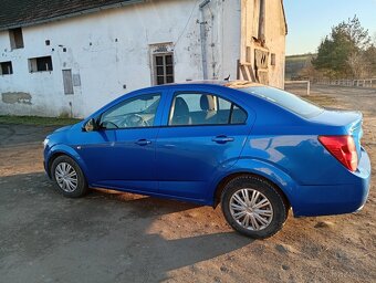 Chevrolet aveo T300 rok 2012 - 10