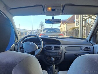 Renault Megane - 10