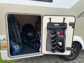 Obytné auto Burstner Ixeo it710 polointegral - 10