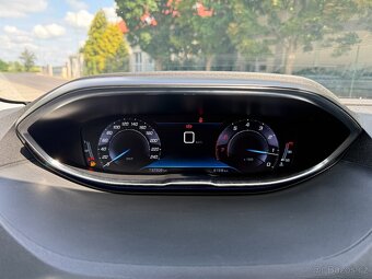 Peugeot 3008 1.2 THP 96 kW - 10