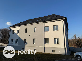 Pronájem nově zrekonstruovaného bytu 2+KK v klidné části Ost - 10