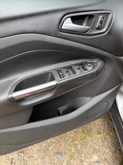 FORD KUGA 2.0TDCi TITANIUM - 10