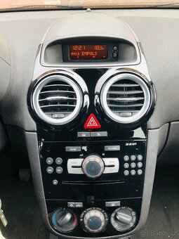 Opel Corsa Sport, 1,2 63kW, r.2012 - 10