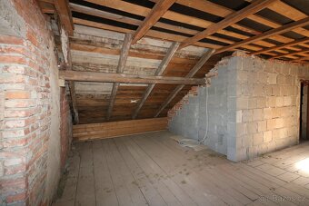 Prodej komerčního objektu Klokočov - 10