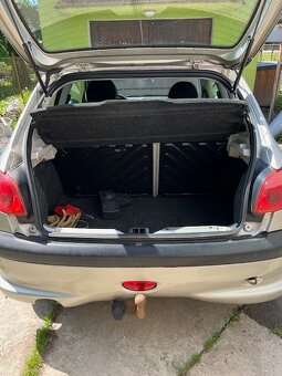 Peugeot 206 1.4, repas hlavy, nový výfuk, TK 8/26, tažné - 10