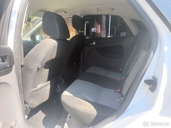 Ford Focus 1.6 - 16V 2011 - 10