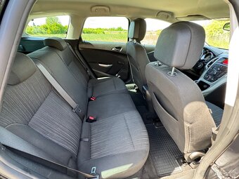 Opel Astra Combi 1.4T 103kw, 1.Majitel, SERVISOVANÝ, STK - 10