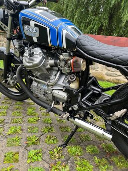 Honda CX500 - 10