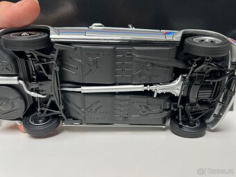 BMW 2002 Turbo 1:18 Kyosho - 10