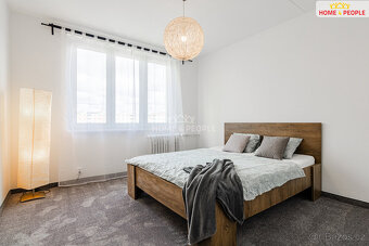 Prodej bytu 3+1, 65m2, Karlovy Vary - Stará Role - 10
