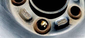 215/60 R16 zimní 5x112  sada plechových disků 4x5,2mm - 10