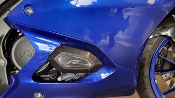 Yamaha YZF-R125 - 10