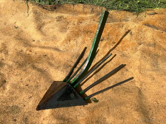 Jednoosý kultivátor Robot + bohaté příslušenství - 10