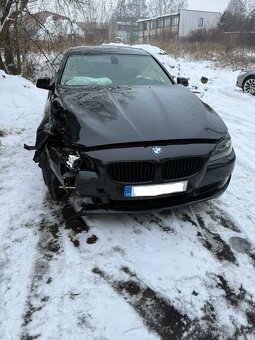 BMW F11 světlý kožený interiér - 10