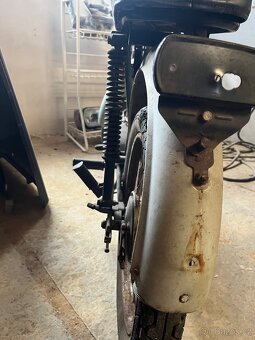 Jawa 23 Mustang - 10