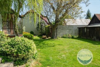 Prodej rodinného domu 200 m², pozemky 841 m² - 10