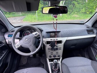 Prodám Opel Astra H 1.7 cdti 74 kw 2008 rok - 10
