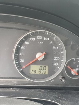 Prodam Ford Mondeo 2.2 tdci platna stk Motor ko - 10