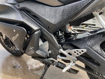 Yamaha YZF-R 125,Akrapovič - 10