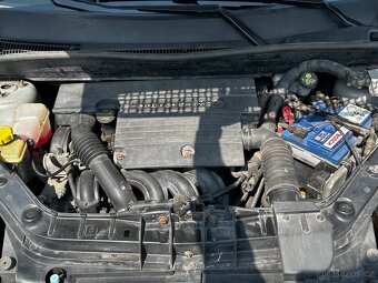 Ford Fusion 1.4 LPG, r.2008, klima, původ Čr,106 000km - 10