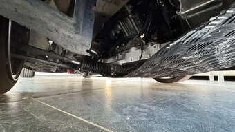 BMW E30 V8 4.0 - 10