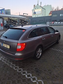 ŠKODA SUPERB 2.0 TDI combi - 10