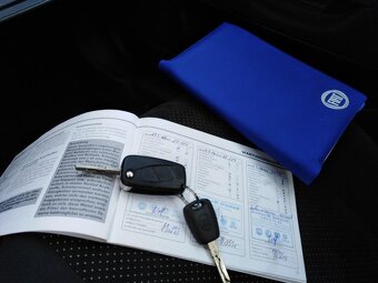 FIAT GRANDE PUNTO 1,4-8V BENZIN 57 KW JEN ZA 39000 KČ - 10