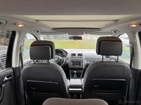 Volkswagen Touran 2.0 TDI MATCH 7 MIST - 10