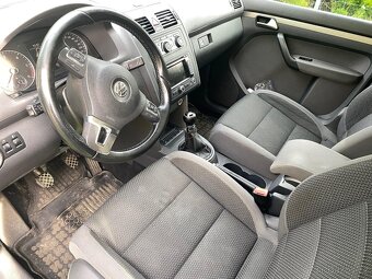 Touran manuál, TDi 103 kW, 2 litr - 10