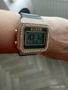 Prodáme dámské hodinky Guess.Dámskou letní obuv. - 10