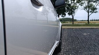 Toyota Yaris 1.3 - 10