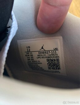 Jordan 4 Military Black - 10