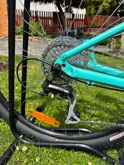 Prodám horské kolo 27,5 Specialized - 10