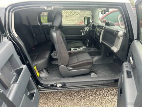 2014 Toyota FJ Cruiser 4,0 V6 Automat Uzavierka - 10