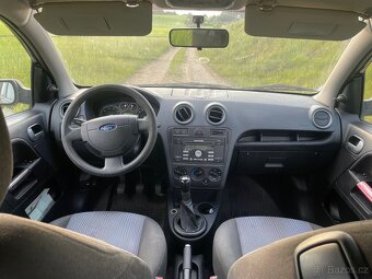 Ford Fusion 1.4i - 10