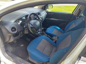 Lancia Delta 1.6 JTD - 10