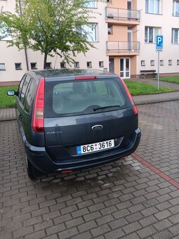 Ford Fusion - 10